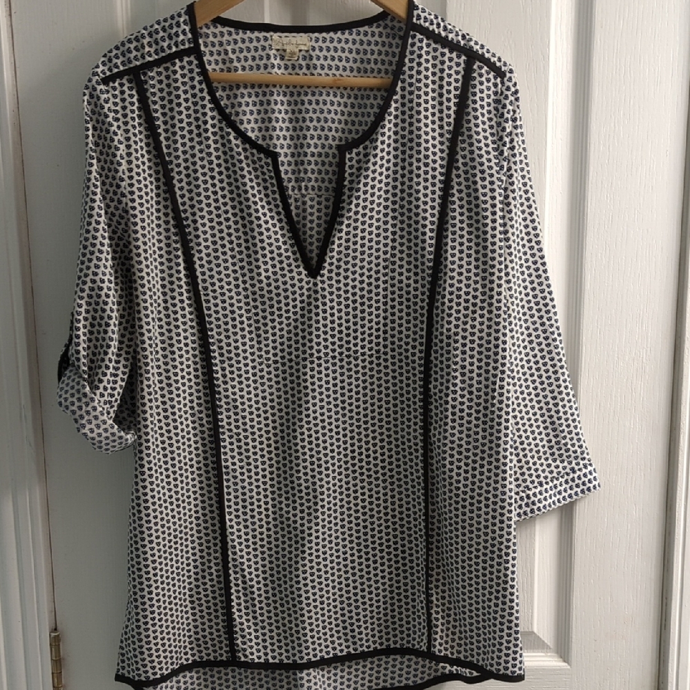 Geometric  Blouse Sz XL With Convertible Sleeve Length By Antilia Femme